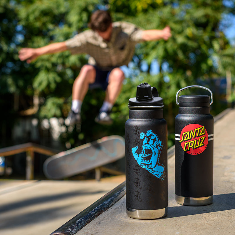 32oz-tkwide-with-chug-cap-santa-cruz-screaming-hand-g0 32oz_20oz_water_bottles_santacruz_skater_ramp_square.jpg