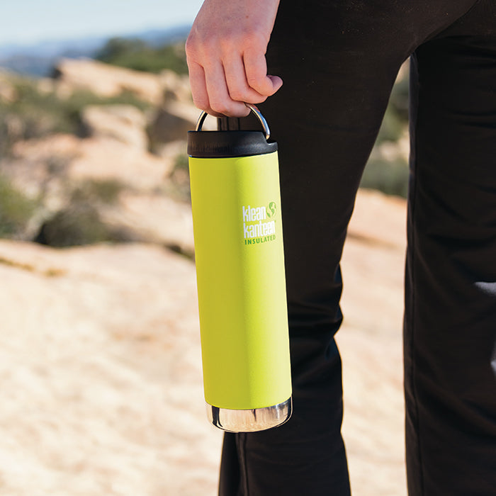 tkwide-cafe-cap-w4 K20TKWPCC-JP-cafecap-loop-hiking_lifestyle.jpg