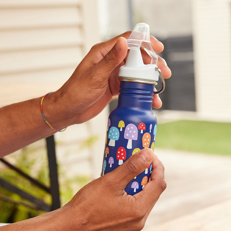 12oz-kid-s-classic-sippy-m8 kid_sippy_12oz_closeup_dustcover_square.jpg