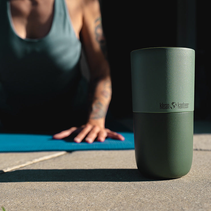 smoothie-set-b2 smoothie_kit_rise_tumbler_seaspray_closeup.jpg