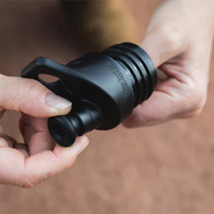 sport-cap-maintenance-kit-g3 sport_cap_maintenance_kit_pull_valve_out_lifestyle.jpg