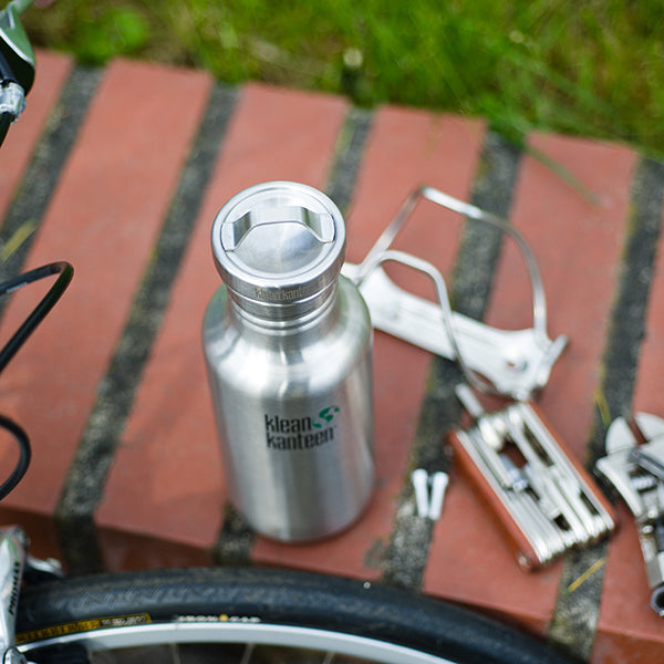 classic-steel-loop-cap-f9 stainless_bottle_cap_bike_parts_lifestyle.jpg